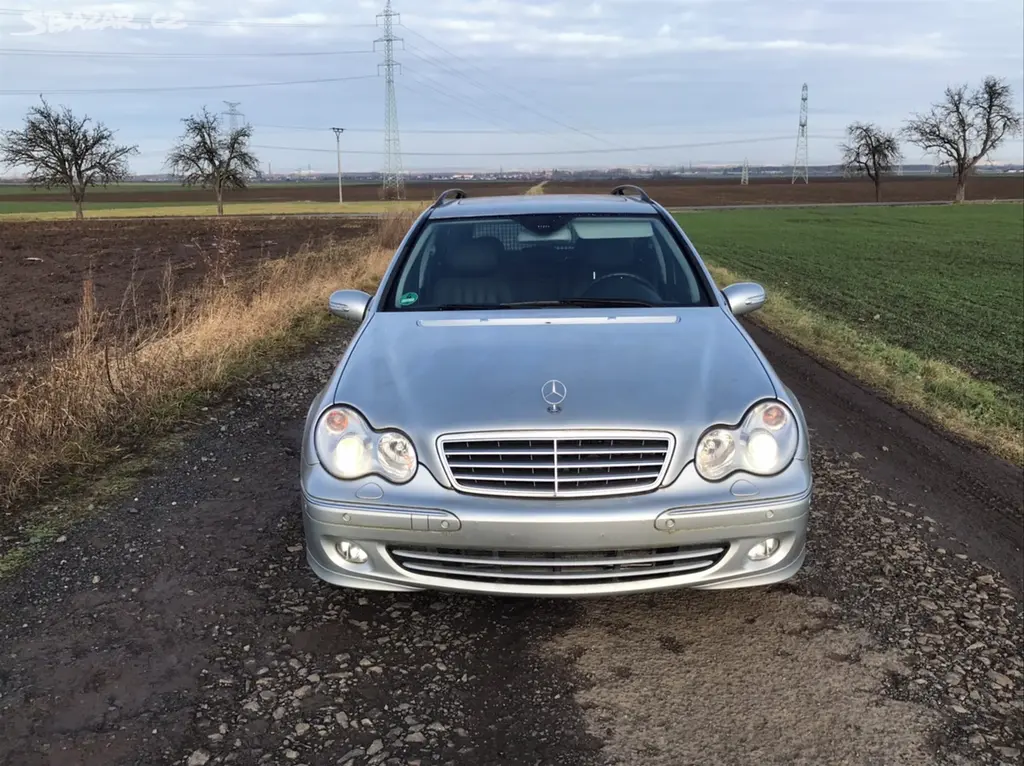 Mercedes benz W203 C350i 4-matic 200kw rok 2005.